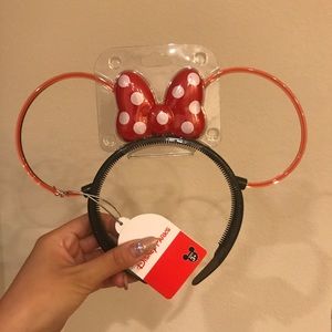 BNWT Disney Light Up Minnie Ears/Headband